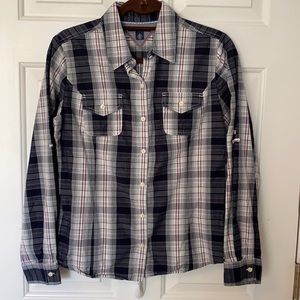 Tommy Hilfiger long sleeve button down shirt